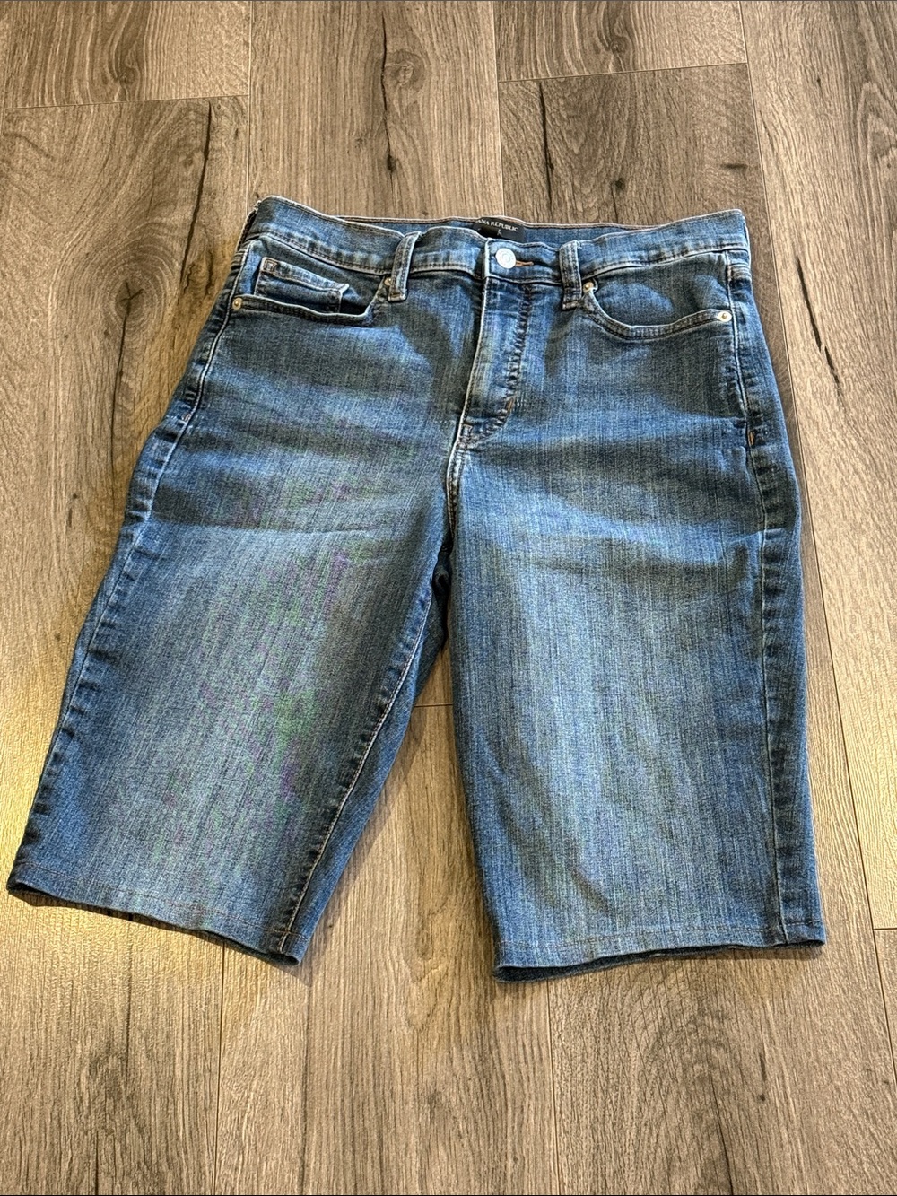 Banana Republic Women's Mid Blue Denim Bermuda Shorts